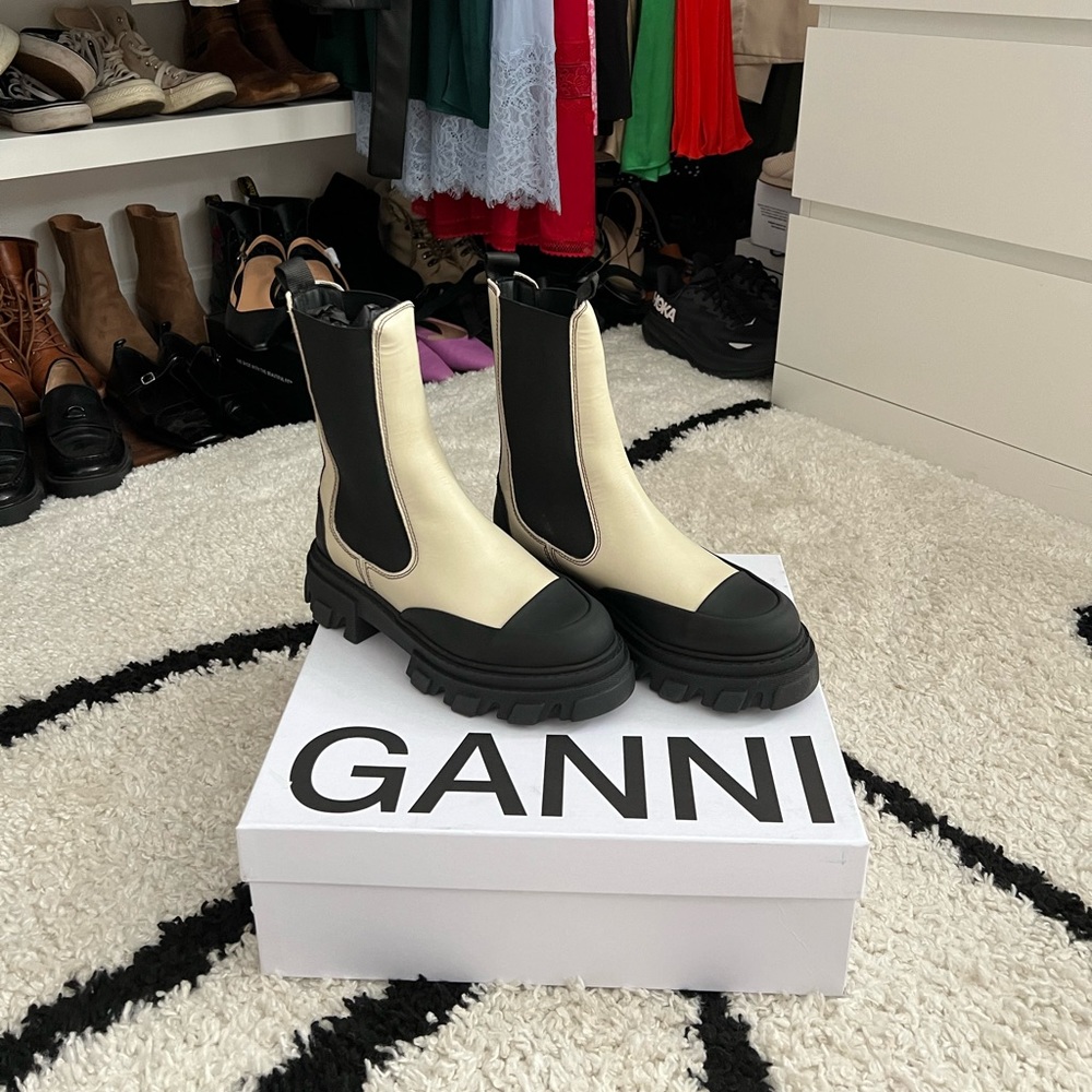 GANNI Off-White Leather Mid-Calf Boots - EU 39 (38) - NWT